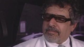 Blond mature pussy vibrating in car